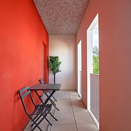 Le Juvignacois- 2 Bedrooms And Large Terrace ! Holiday home *